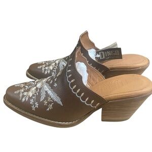 Dingo Brown Leather Wildflower Embroidery Western Mule Slide Shoe sz 7.5 NIB
